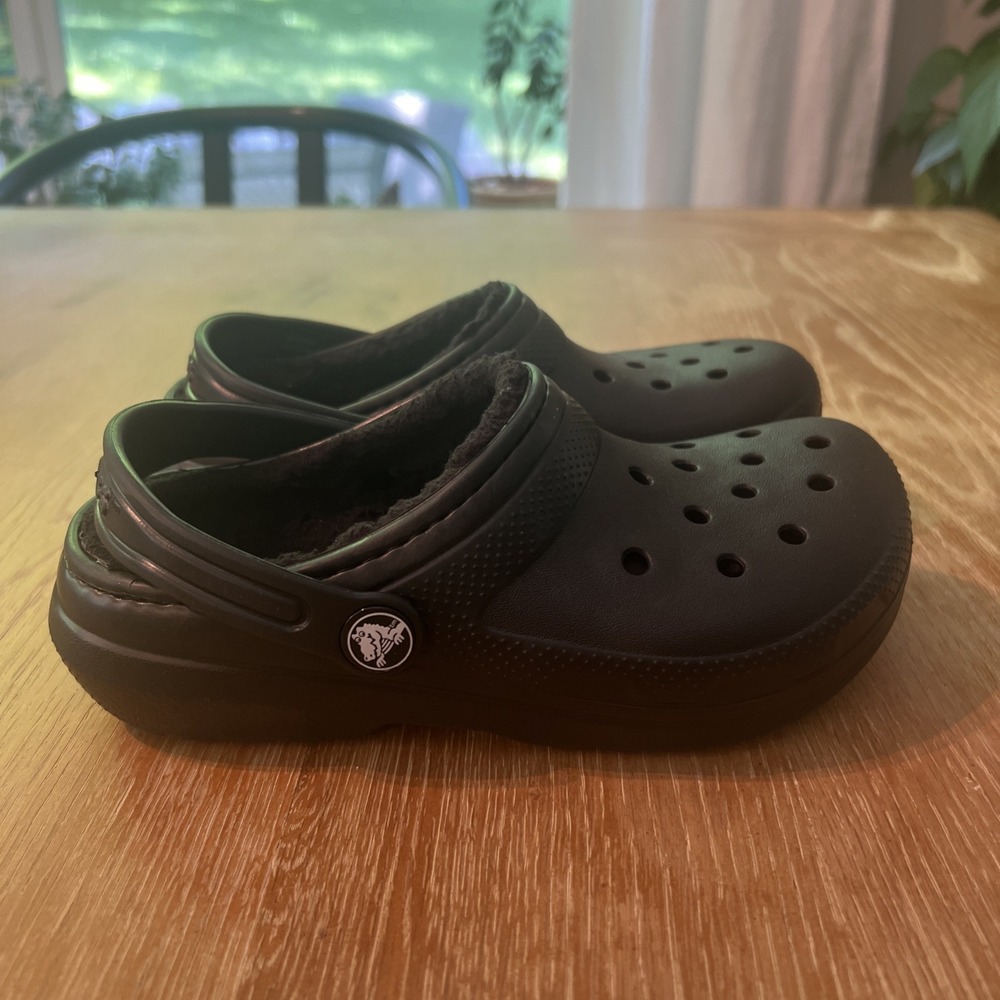 Crocs Kids Classic Clog Size C 13 Lined Black‎ Fleece Slipper Shoes